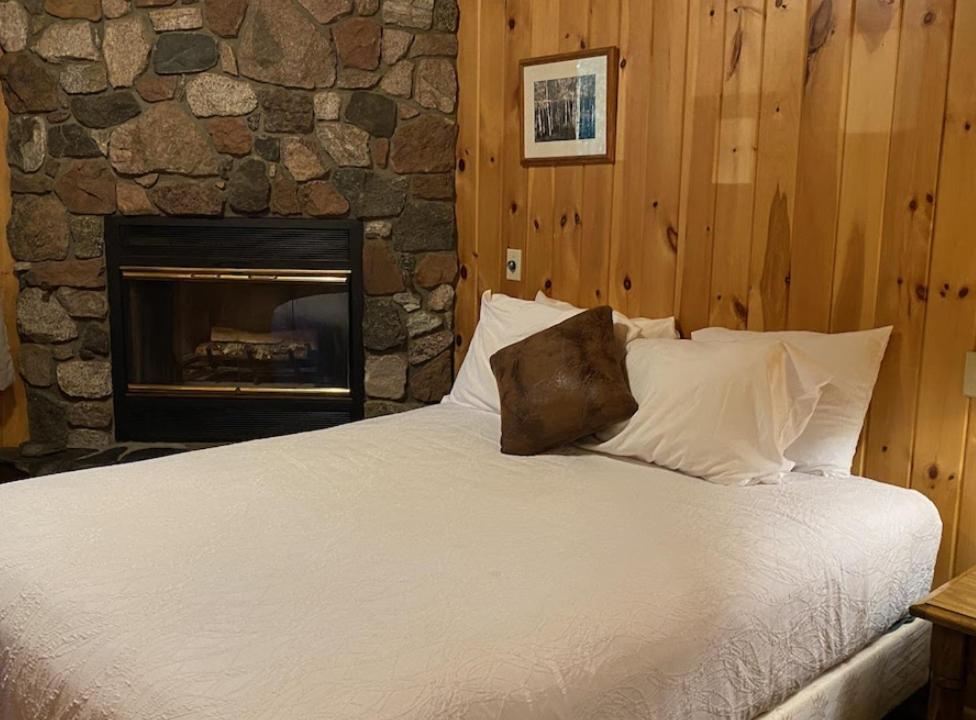 Gunflint Lodge แกรนด์มาเรส์ ภายนอก รูปภาพ