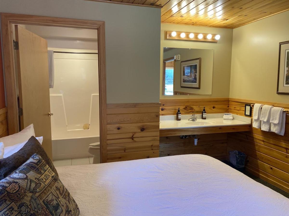 Gunflint Lodge แกรนด์มาเรส์ ภายนอก รูปภาพ