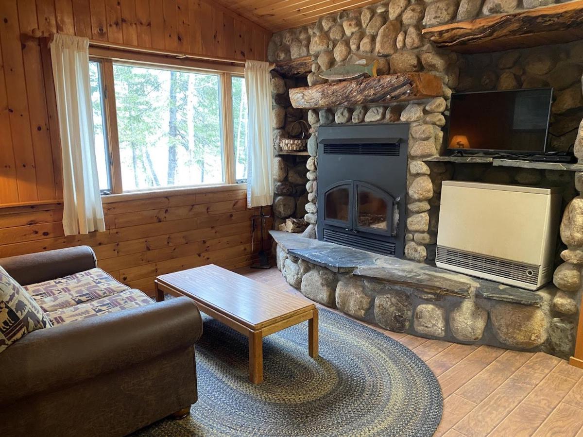 Gunflint Lodge แกรนด์มาเรส์ ภายนอก รูปภาพ